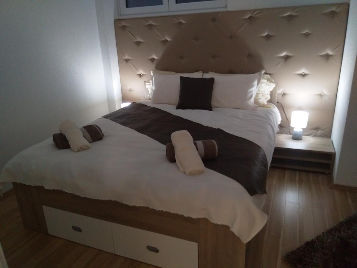 Biljana Lux Apartment โอครีด ภายนอก รูปภาพ